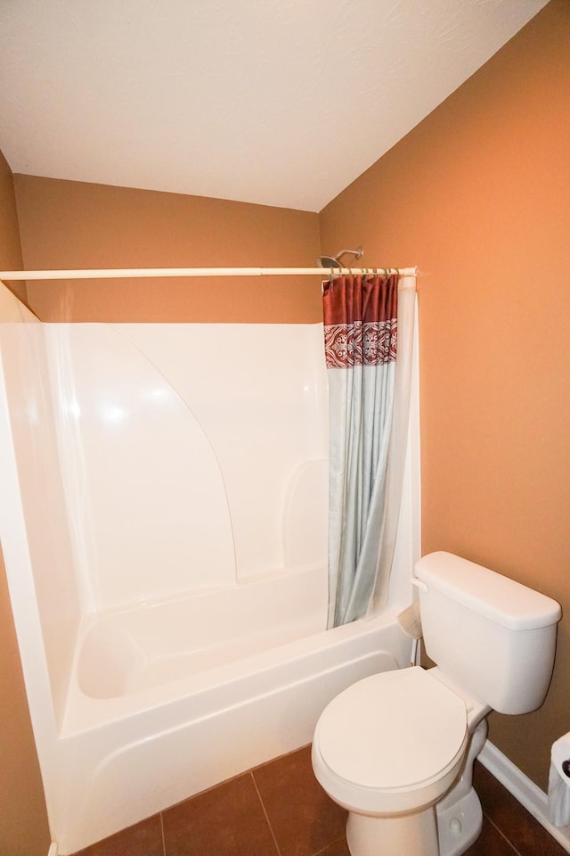 41 Haven Way, Westmoreland, TN 37186 - full bathroom featuring tile patterned floors, shower / bath combo with shower curtain, and toilet