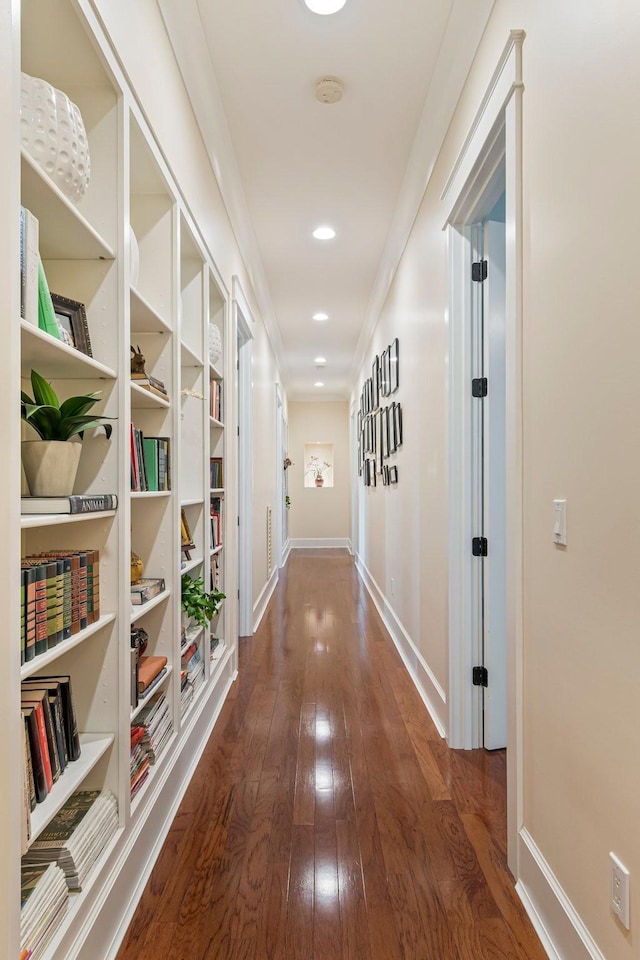 2111 Lovelace Ln, Murfreesboro, TN 37130 - hall featuring hardwood / wood-style flooring and baseboards