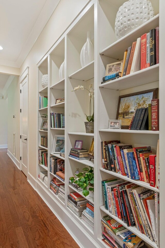 2111 Lovelace Ln, Murfreesboro, TN 37130 - detailed view of wood finished floors