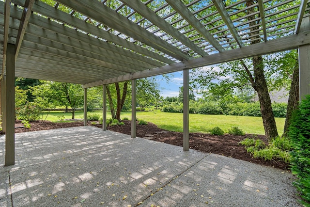 529 Wilson Run, Brentwood, TN 37027 - view of patio with a pergola and view of wooded area