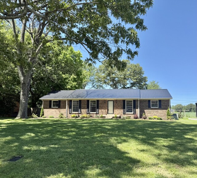 419 Sherwood Dr, Tullahoma, TN 37388 - photo 1