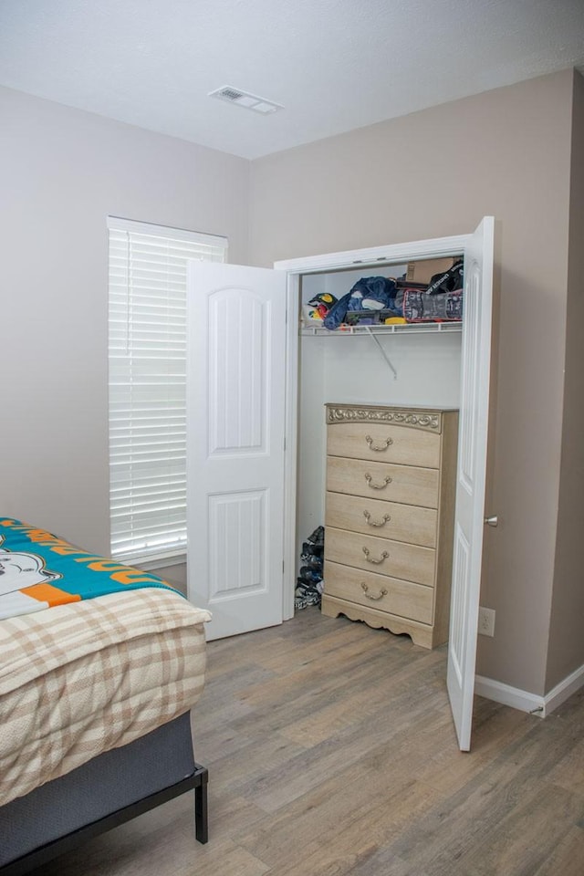 112 Read Tavern Rd, Hendersonville, TN 37075 - bedroom featuring wood finished floors