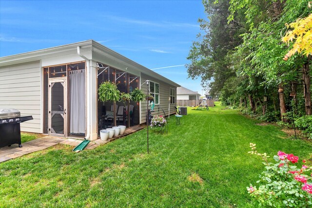 211 Addison Ave, Chapel Hill, TN 37034 - view of grassy yard featuring central air condition unit