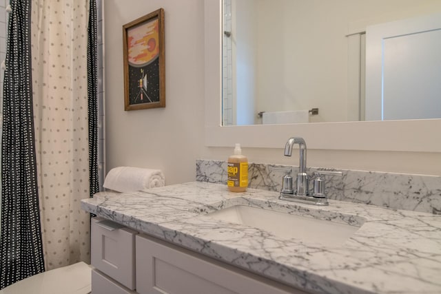 2001 Convent Pl Unit 7, Nashville, TN 37212 - bathroom with vanity and curtained shower