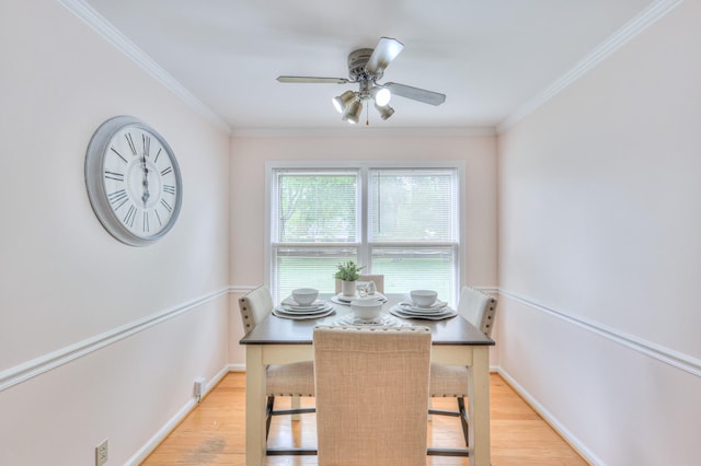 2519 Regency Park Dr, Murfreesboro, TN 37129 - dining room with light wood-style flooring, ceiling fan, crown molding, and baseboards