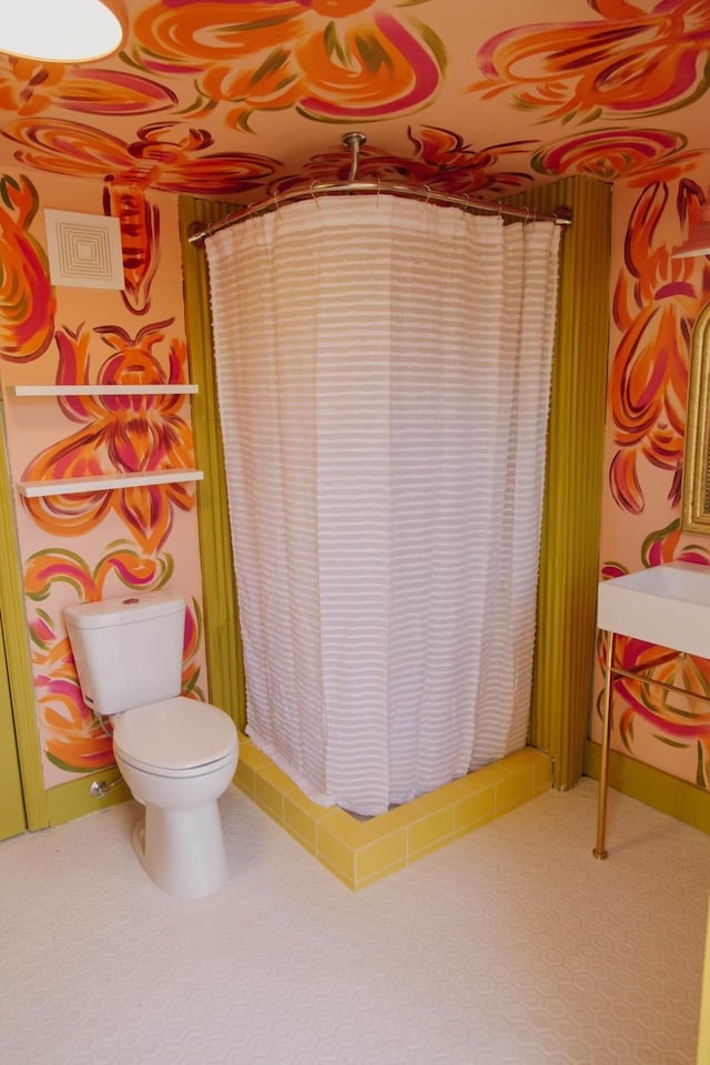 587 Lakes Rd, Tracy City, TN 37387 - bathroom featuring toilet