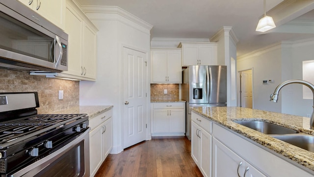 4421 Janefield Way, Nolensville, TN 37135 - kitchen with appliances with stainless steel finishes, a sink, backsplash, dark wood-style floors, and white cabinetry