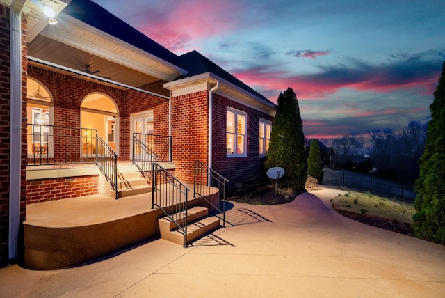 532 Ridgecrest Ln, Lebanon, TN 37087 - patio terrace at dusk featuring a patio area