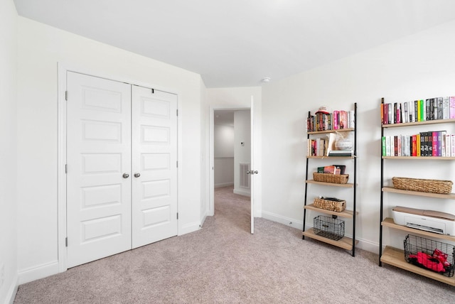 967 Nance Ln, Lebanon, TN 37087 - bedroom featuring carpet, baseboards, and a closet