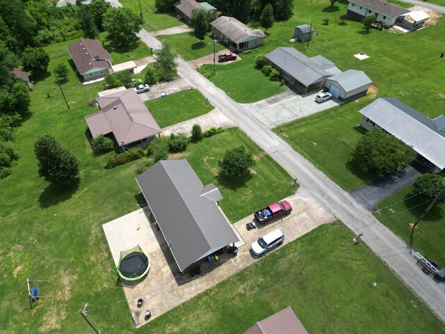 910 Hassell Dr, Waynesboro, TN 38485 - bird's eye view