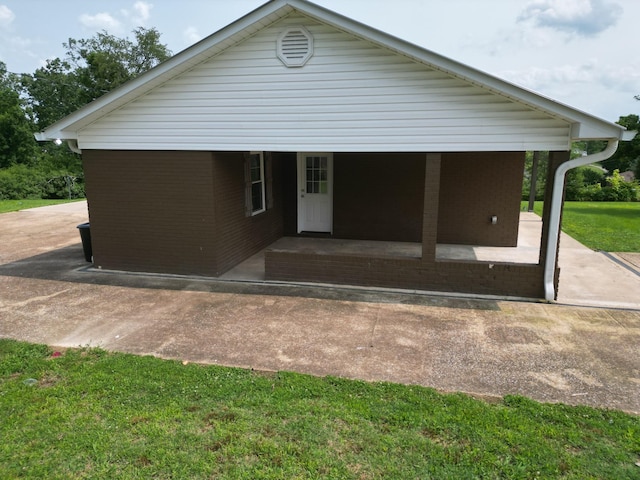 910 Hassell Dr, Waynesboro, TN 38485 - view of back of house