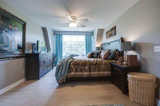2290 Osburn Rd, Arrington, TN 37014 - bedroom featuring light wood-type flooring, ceiling fan, and baseboards