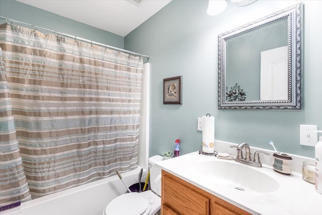 4190 Tanyard Hill Rd, Lynchburg, TN 37352 - bathroom with shower / tub combo with curtain, vanity, and toilet