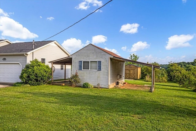 4190 Tanyard Hill Rd, Lynchburg, TN 37352 - view of front of home featuring an attached garage and a front lawn