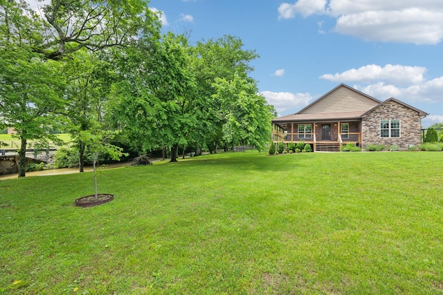 200 Lindsey Hollow Rd, Gallatin, TN 37066 - view of grassy yard featuring a porch