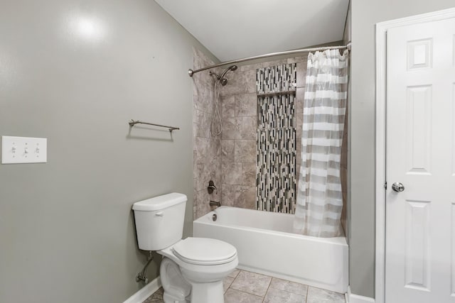1054 Cragfront Est Loop, Gallatin, TN 37066 - full bath with baseboards, toilet, shower / tub combo, and tile patterned flooring