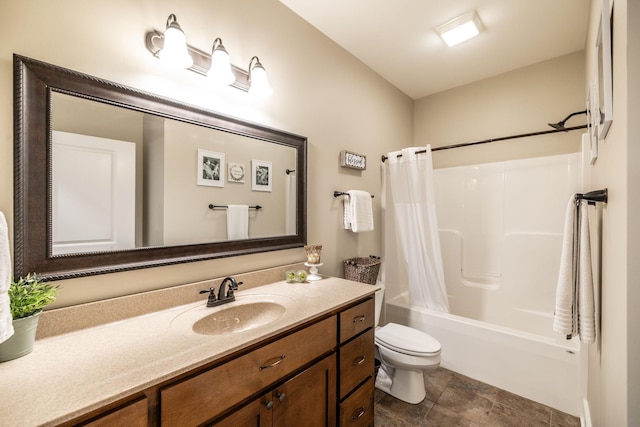 725B N Russell St, Portland, TN 37148 - bathroom with toilet, vanity, and shower / bathtub combination with curtain