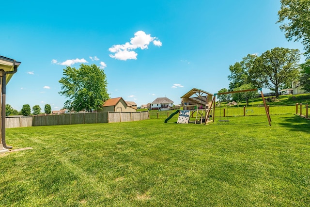 725B N Russell St, Portland, TN 37148 - view of yard featuring a playground