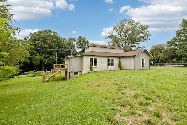 1775 Hayshed Rd, Charlotte, TN 37036 - back of house with stairway