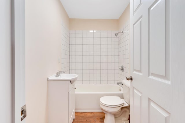 1318 Hwy S Unit 341, Chickamauga, GA 30707 - full bath featuring vanity, toilet, bathtub / shower combination, and wood finished floors