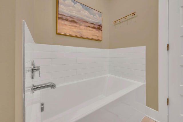 500 Creative Way Unit 16, Madison, TN 37115 - bathroom with a garden tub and baseboards