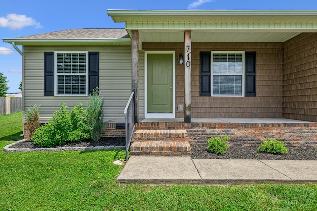 710 Krissy Ct, Columbia, TN 38401 - doorway to property featuring a shingled roof