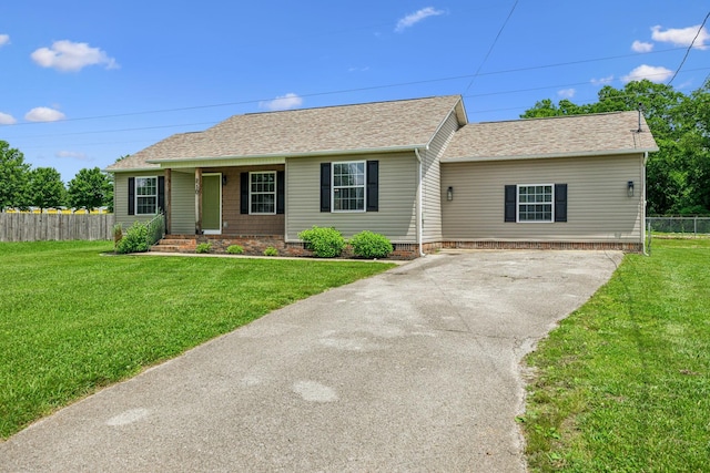 710 Krissy Ct, Columbia, TN 38401 - ranch-style house featuring asphalt driveway and a shingled roof