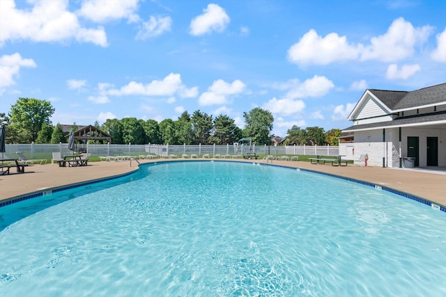 725 Forest Glen Cir, Murfreesboro, TN 37128 - community pool with a gazebo and a patio