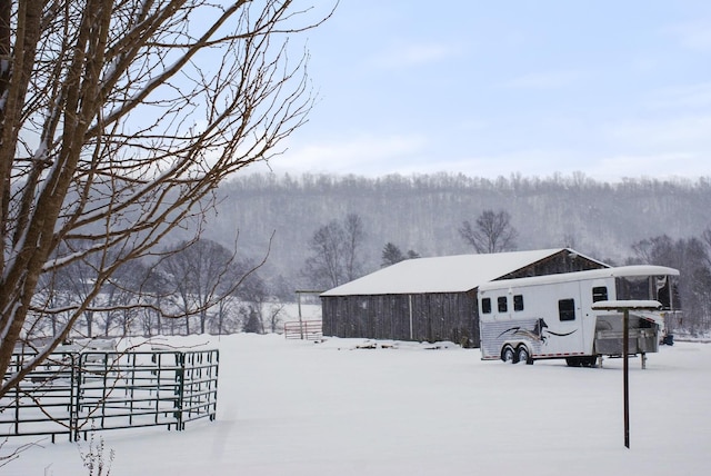 4957 Decatur Highway Highway, Ten Mile, TN 37880 - exterior space featuring a pole building and an outbuilding