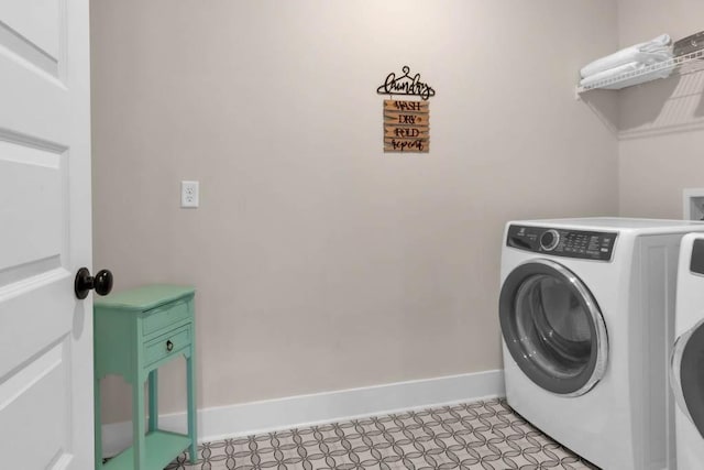 3608 Barbee Ct, Rockvale, TN 37153 - laundry room featuring baseboards and independent washer and dryer