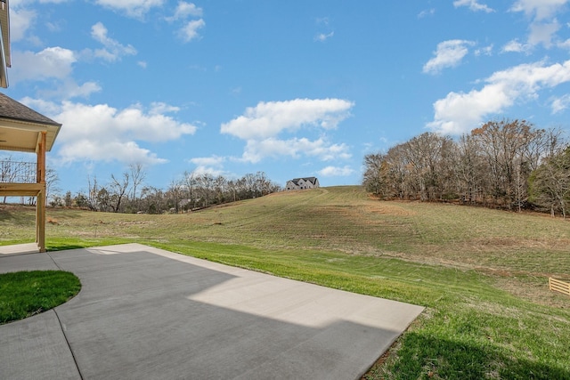 5405 Manners Rd, Lebanon, TN 37087 - view of green lawn featuring a patio