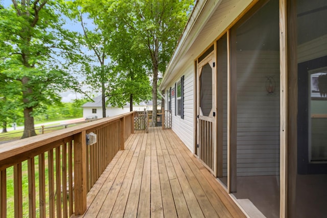 1602 Pleasant Grove Rd, Westmoreland, TN 37186 - view of wooden terrace