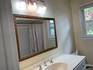 904 Apple Valley Rd, Madison, TN 37115 - bathroom featuring toilet, vanity, and a shower with shower curtain