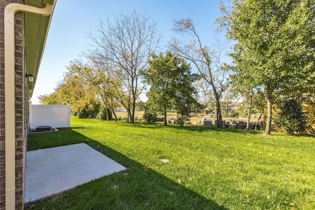 441 Golden Meadow Ln, Hendersonville, TN 37075 - view of grassy yard featuring a patio area