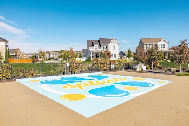 441 Golden Meadow Ln, Hendersonville, TN 37075 - view of sport court featuring a residential view