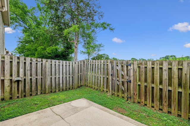 735 Tulip Grove Rd Unit 325, Hermitage, TN 37076 - fenced backyard with a patio area
