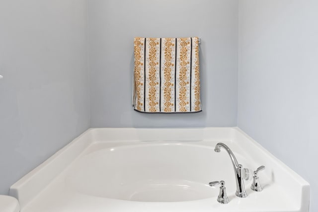 1339 Raden Dr, Lebanon, TN 37087 - bathroom featuring a garden tub