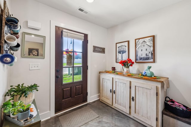 200 Nichols Dr, Woodbury, TN 37190 - entryway with baseboards