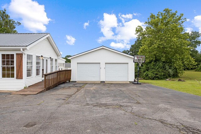1371 Pomona Rd, Dickson, TN 37055 - view of detached garage