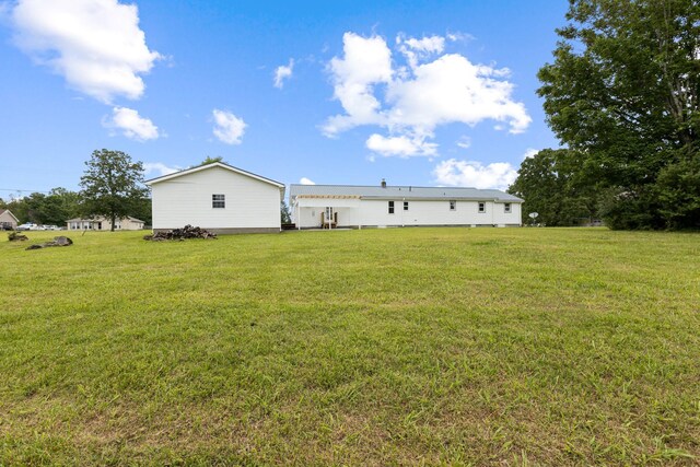 1371 Pomona Rd, Dickson, TN 37055 - view of green lawn
