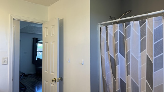 312 Pappy Dr, Oak Grove, KY 42262 - full bath with a shower with curtain and wood finished floors