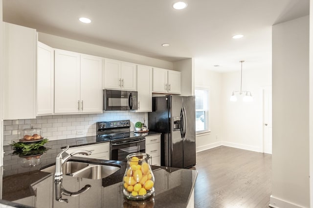 287 Cloverbrook Way, Gallatin, TN 37066 - kitchen featuring black appliances, tasteful backsplash, baseboards, dark wood finished floors, and white cabinetry