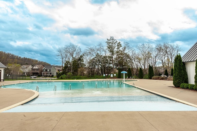 287 Cloverbrook Way, Gallatin, TN 37066 - community pool with a patio area