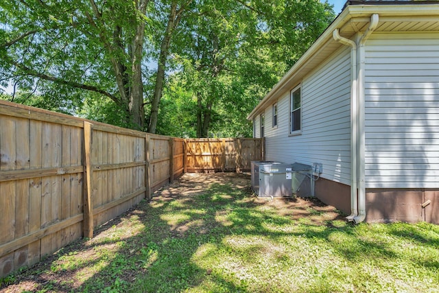 203 Summer St, Mount Pleasant, TN 38474 - view of yard