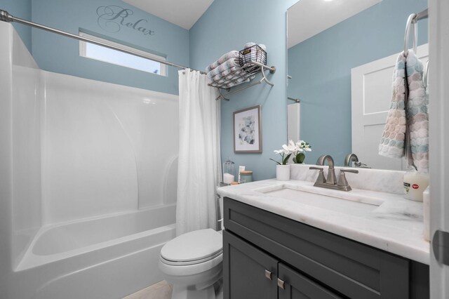 390 Buckingham Blvd, Gallatin, TN 37066 - bathroom with vanity, toilet, and shower / bath combo