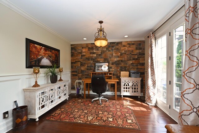 102 Cobbler Cir, Hendersonville, TN 37075 - office space featuring crown molding, wood finished floors, and wainscoting