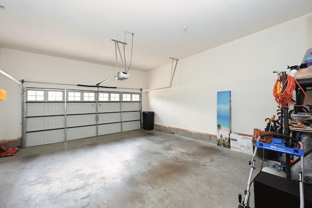 102 Cobbler Cir, Hendersonville, TN 37075 - garage with a garage door opener