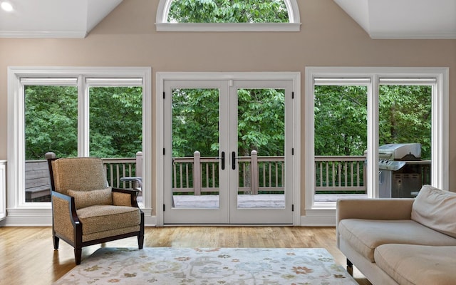 414 Gentlemens Rdg, Signal Mountain, TN 37377 - entryway with french doors, plenty of natural light, vaulted ceiling, crown molding, and wood finished floors