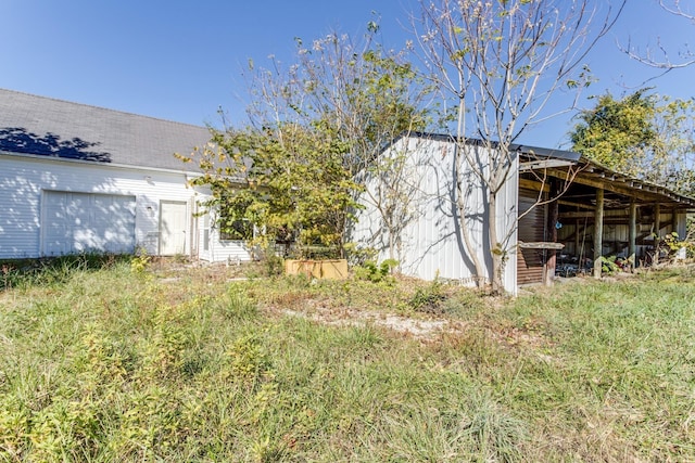 2119 W Lincoln St, Tullahoma, TN 37388 - view of pole building featuring a garage