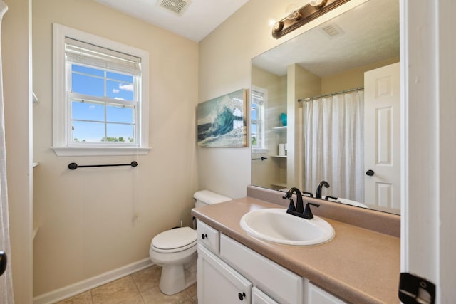 8635 Pleasant Hill Rd, Cross Plains, TN 37049 - bathroom featuring toilet, vanity, tile patterned flooring, baseboards, and a shower with curtain